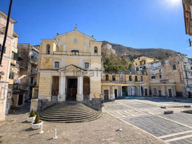 Appartamento in vendita di 115 m² in Via Giuseppe Bonito, 215
