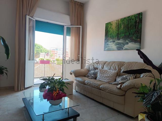 Appartamento in vendita di 115 m² in Via Giuseppe Baldini, 8