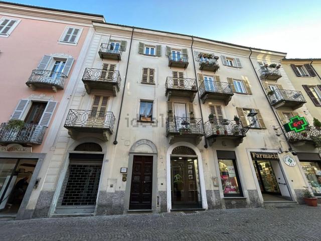 Appartamento in vendita di 115 m² in Via Giuseppe Garibaldi, 19
