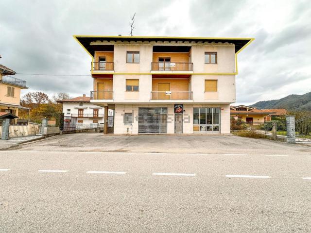 Appartamento in vendita di 115 m² in Via Giuseppe Garibaldi, 105