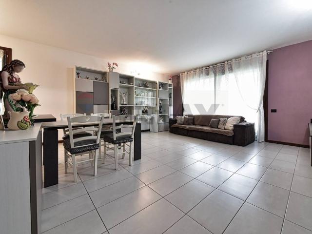 Appartamento in vendita di 115 m² in Via Giuseppe Garibaldi, 4