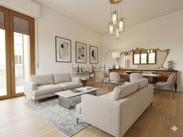 Appartamento in vendita di 115 m² in Via Giuseppe Mazzini, 53100