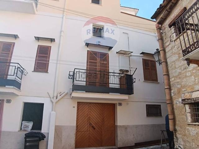 Appartamento in vendita di 115 m² in Via Giuseppe Mazzini, 27