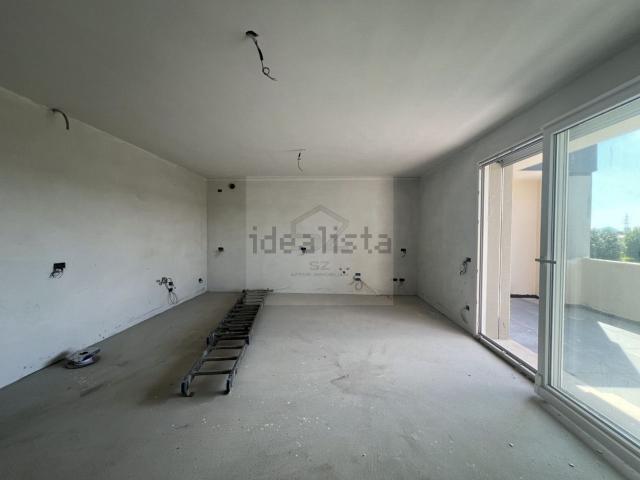 Appartamento in vendita di 115 m² in Via Giuseppe Zwirner