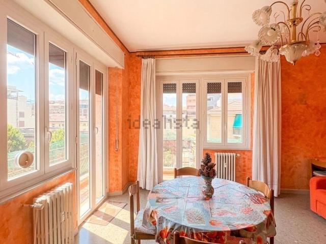Appartamento in vendita di 115 m² in Via Giambattista Vico, 1