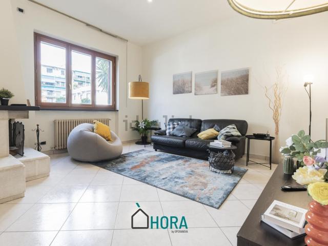 Appartamento in vendita di 115 m² in Via Giosuè Carducci, 23