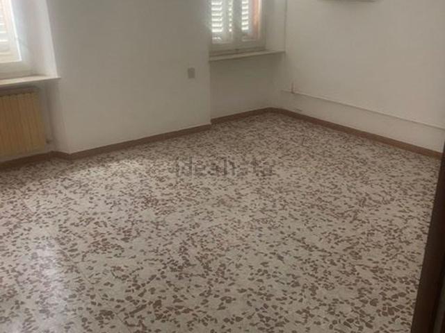 Appartamento in vendita di 115 m² in Via Giosuè Carducci