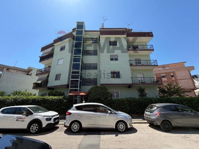 Appartamento in vendita di 115 m² in Via Giotto, 14