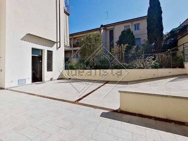 Appartamento in vendita di 115 m² in Via Giovanni Alfonso Borelli