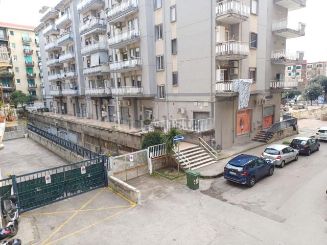 Appartamento in vendita di 115 m² in Via Giovanni Florenzano