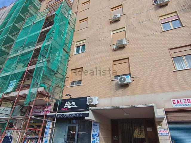 Appartamento in vendita di 115 m² in Via Gustavo Roccella, 50