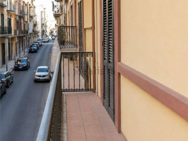 Appartamento in vendita di 115 m² in Via D&apos Alò Alfieri, 26
