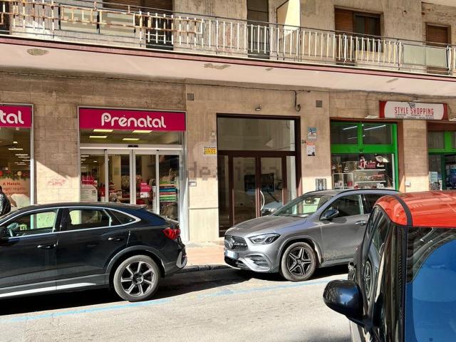 Appartamento in vendita di 115 m² in Via Domenico Acclavio, 24