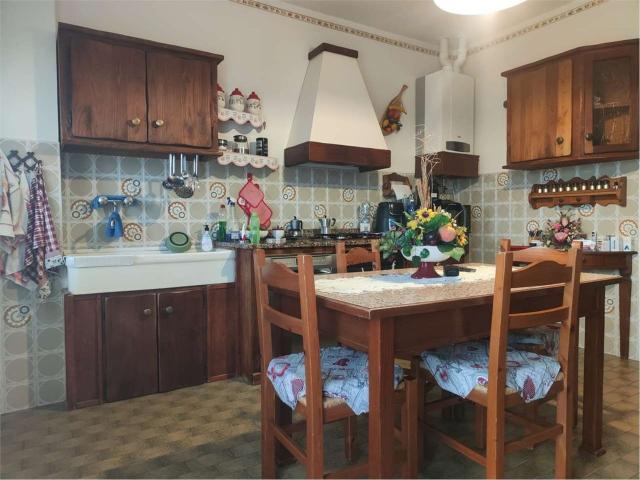 Appartamento in vendita di 115 m² in Via Domenico Turazza, 26