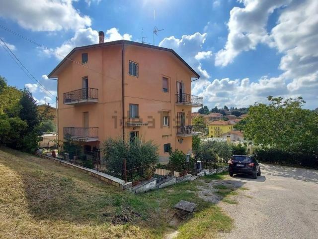Appartamento in vendita di 115 m² in Via Don Antonio Morganti, 19