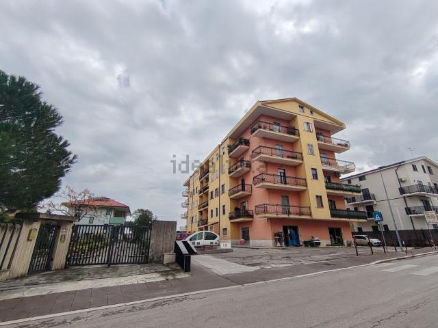 Appartamento in vendita di 115 m² in Via Don Luigi Sturzo, 4
