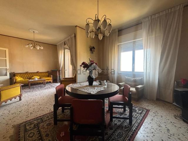 Appartamento in vendita di 115 m² in Via Don Luigi Sturzo, 22