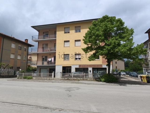 Appartamento in vendita di 115 m² in Via Dante, 190