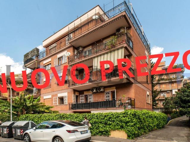 Appartamento in vendita di 115 m² in Via Dante de Blasi, 21