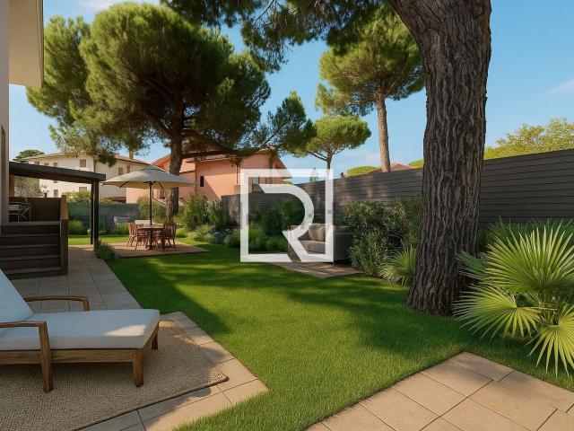 Appartamento in vendita di 115 m² in Via dei Garofani