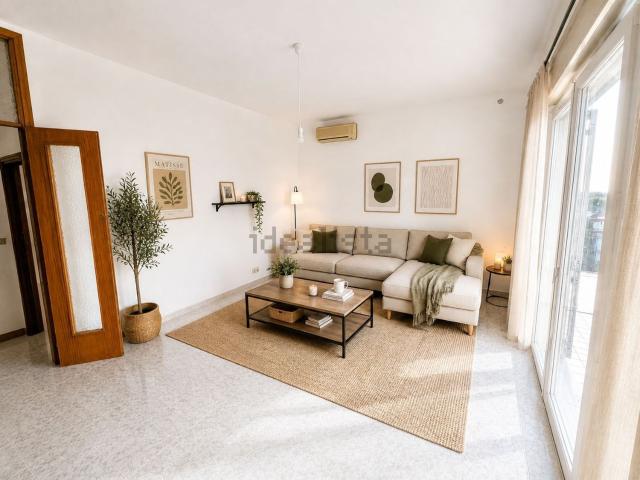 Appartamento in vendita di 115 m² in Via del Cavallo