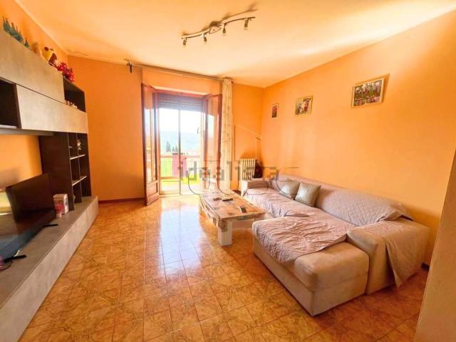 Appartamento in vendita di 115 m² in Via del Crocifissino