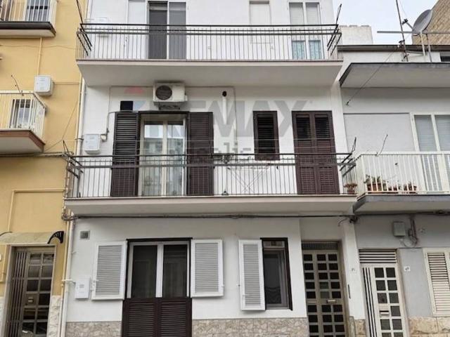 Appartamento in vendita di 115 m² in Via del Faggio, 71