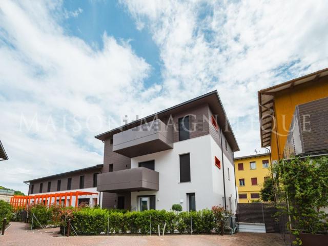 Appartamento in vendita di 115 m² in Via del Pero
