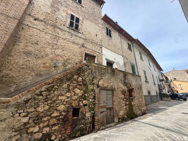 Appartamento in vendita di 115 m² in Via del Poggetto, 7