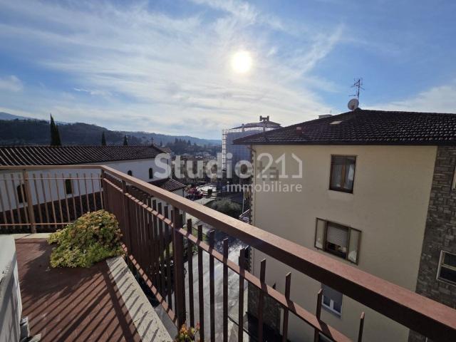 Appartamento in vendita di 115 m² in Via dell&apos Indipendenza