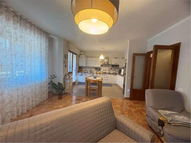 Appartamento in vendita di 115 m² in Via della Pallotta, 9