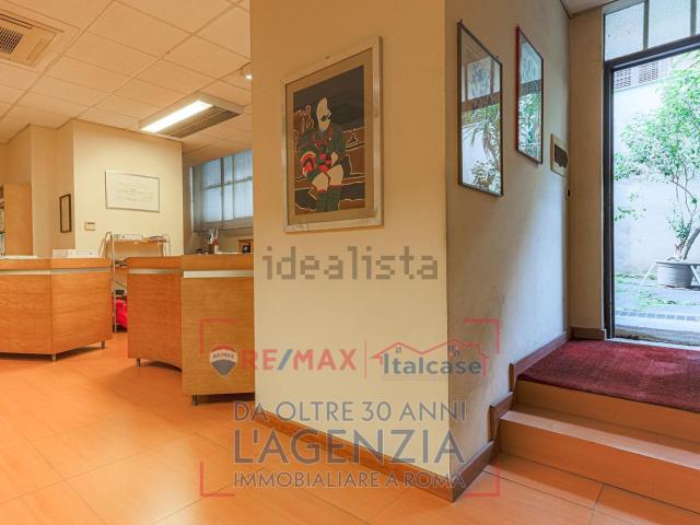 Appartamento in vendita di 115 m² in Via della Pineta Sacchetti, 43