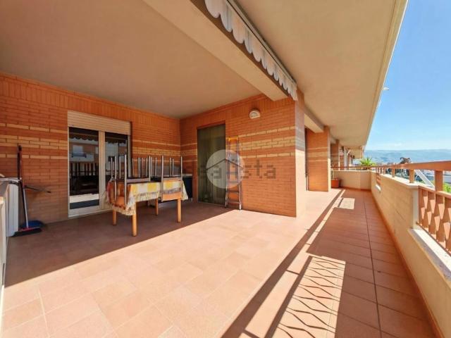 Appartamento in vendita di 115 m² in Via delle Primule, 3