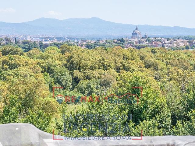 Appartamento in vendita di 115 m² in Via di San Cleto Papa, 6
