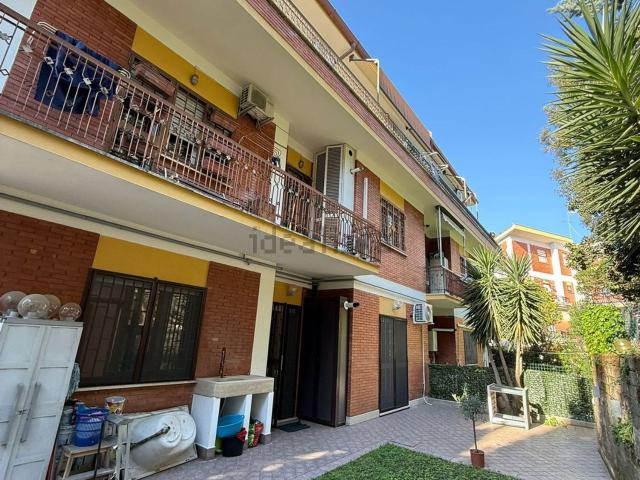 Appartamento in vendita di 115 m² in Via di Valle Alessandra