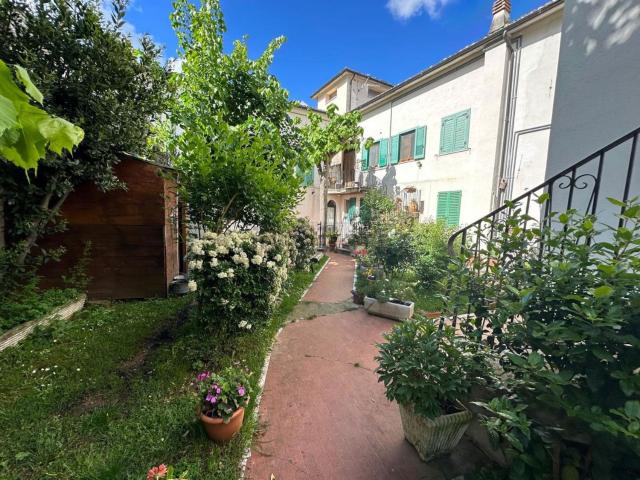 Appartamento in vendita di 115 m² in Via Dietro le Mura, 29