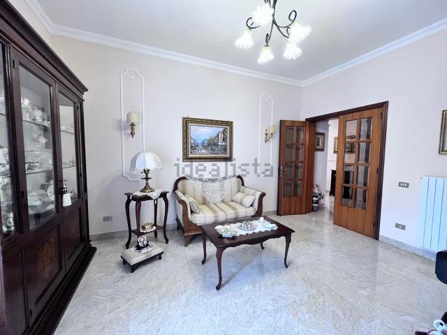 Appartamento in vendita di 115 m² in Via Emilio Como