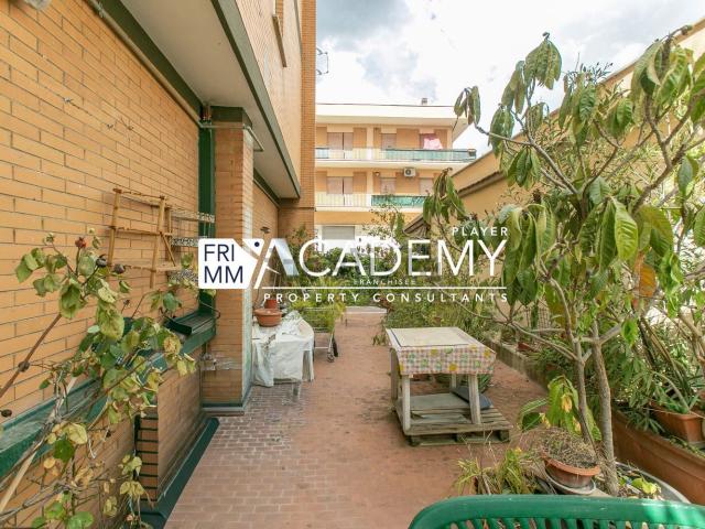 Appartamento in vendita di 115 m² in Via Emilio Gallori, 3