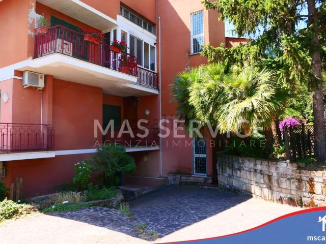 Appartamento in vendita di 115 m² in Via Enrico Giachino, 31