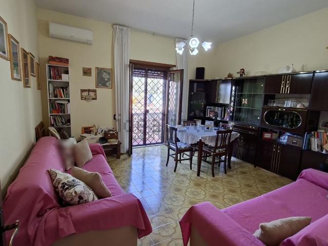 Appartamento in vendita di 115 m² in Via Elia Lombardini, 38
