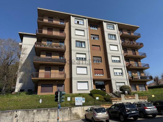 Appartamento in vendita di 115 m² in Via Ettore Brambilla