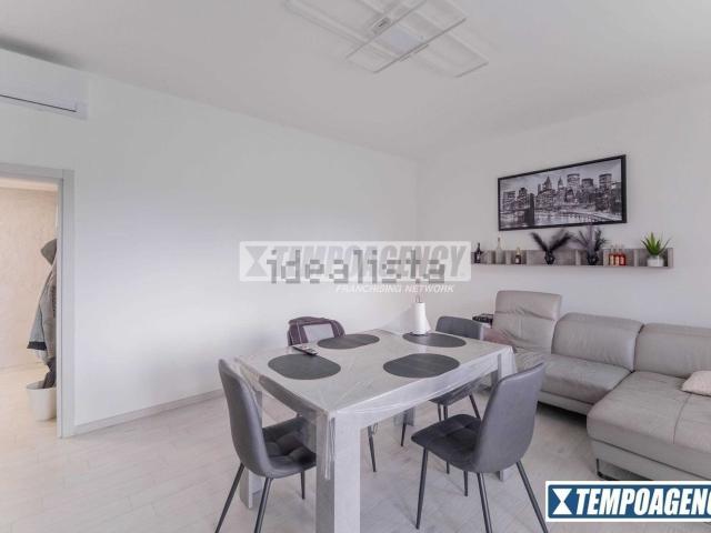 Appartamento in vendita di 115 m² in Via Filippo de Pisis
