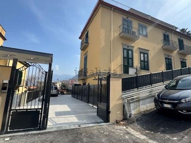 Appartamento in vendita di 115 m² in Via Fratte