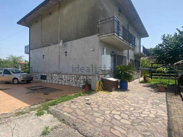 Appartamento in vendita di 115 m² in Via Ippolito Nievo, 4