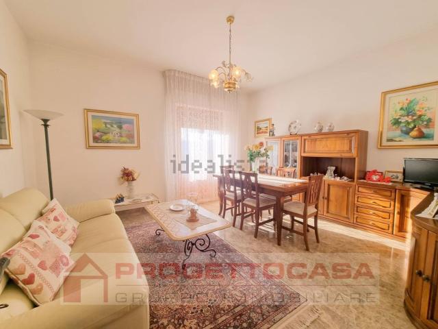 Appartamento in vendita di 115 m² in Via Ottantesima Strada