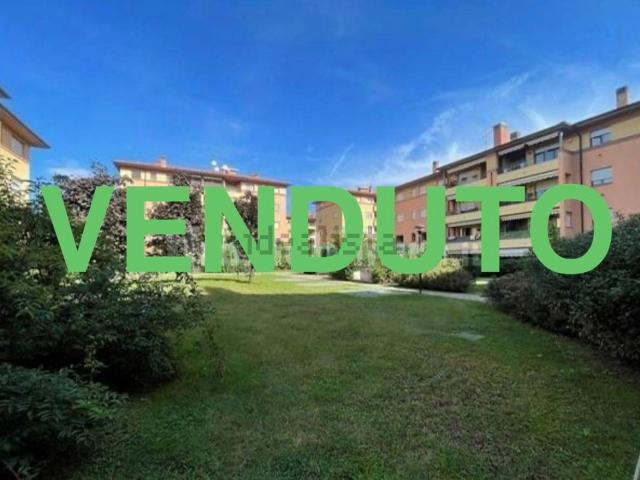 Appartamento in vendita di 115 m² in Via Lombardia