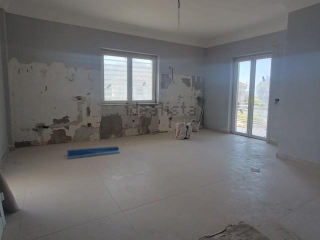 Appartamento in vendita di 115 m² in Via Lago Patria, 25