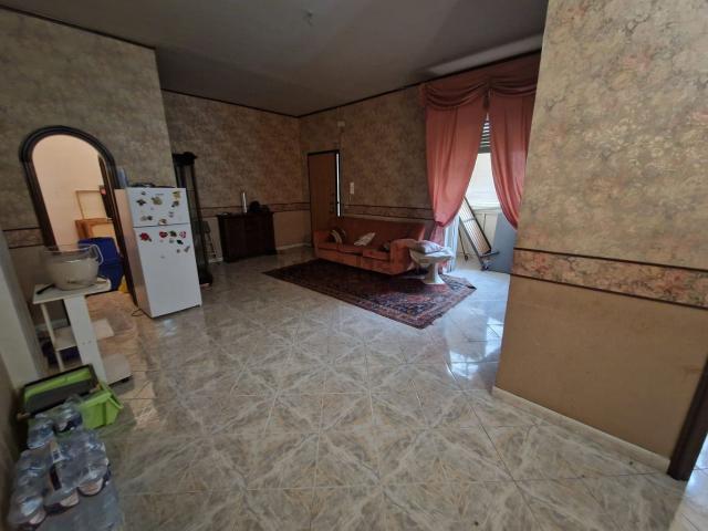 Appartamento in vendita di 115 m² in Via Lentini