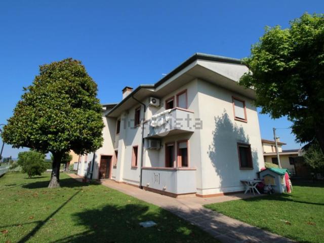Appartamento in vendita di 115 m² in Via Lissaro, 1