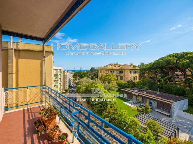 Appartamento in vendita di 115 m² in Via Luigi Arnaldo Vassallo
